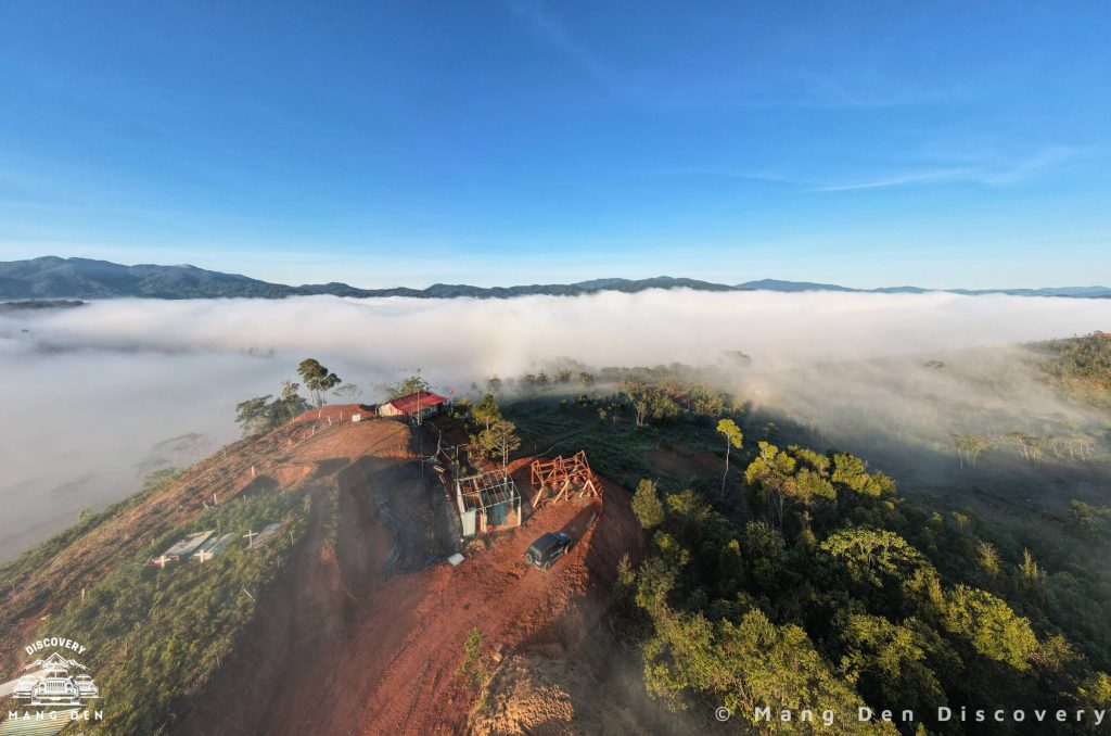 Đ&egrave;o Vi &Ocirc; Lắc Măng Đen: biển m&acirc;y tr&ecirc;n cung đường từ Quảng Ng&atilde;i l&ecirc;n Măng Đen
