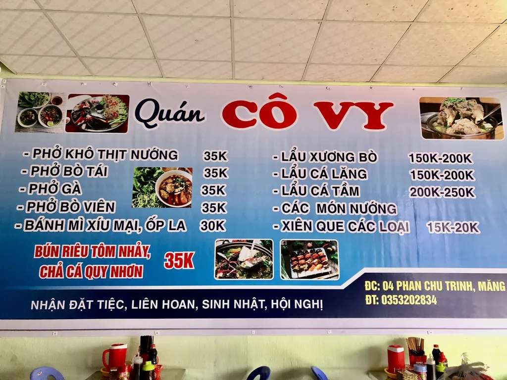 bảng gi&aacute; qu&aacute;n C&ocirc; Vy Măng Đen r&otilde; r&agrave;ng v&agrave; hợp l&yacute; ở một khu du lịch đang thu h&uacute;t nhiều kh&aacute;ch du lịch như Măng Đen