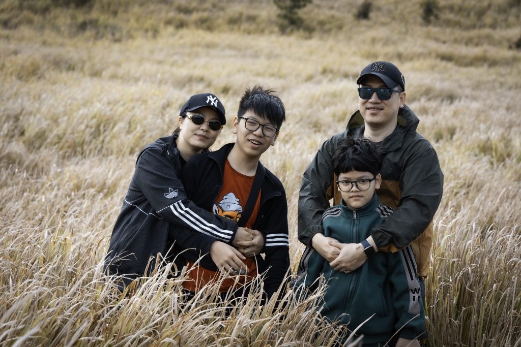 Review Măng Đen – đoàn khách chụp ảnh nhóm sau hành trình khám phá bằng xe offroad